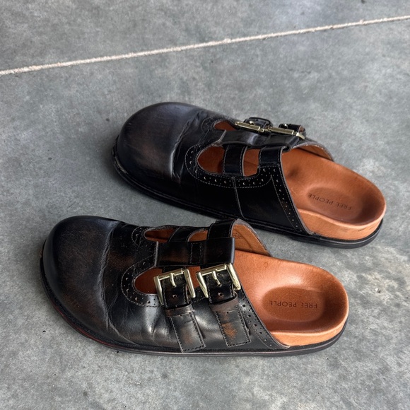 Free People Shoreditch Buckle Mules - Picture 5 of 6